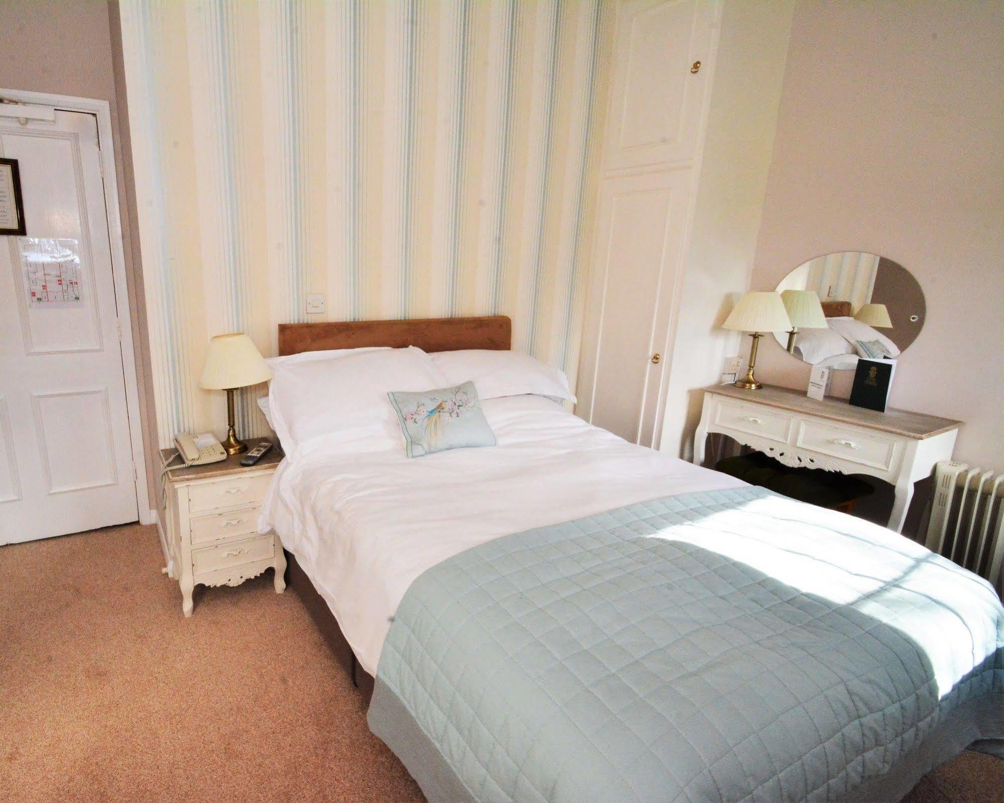 The Mill House Hotell Reading Exteriör bild